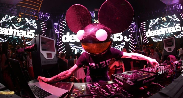 Deadmau5 working on new material
