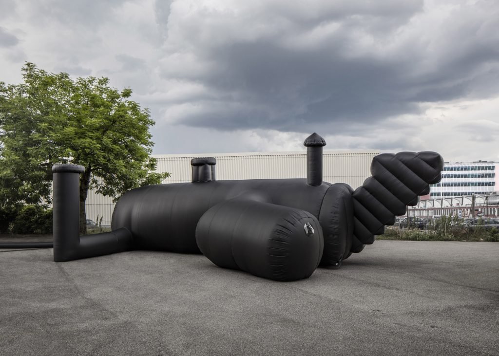 shelter-architecture-black-inflatable-installation-pvc-bureau-a_dezeen_2364_ss_3-1-1024x731